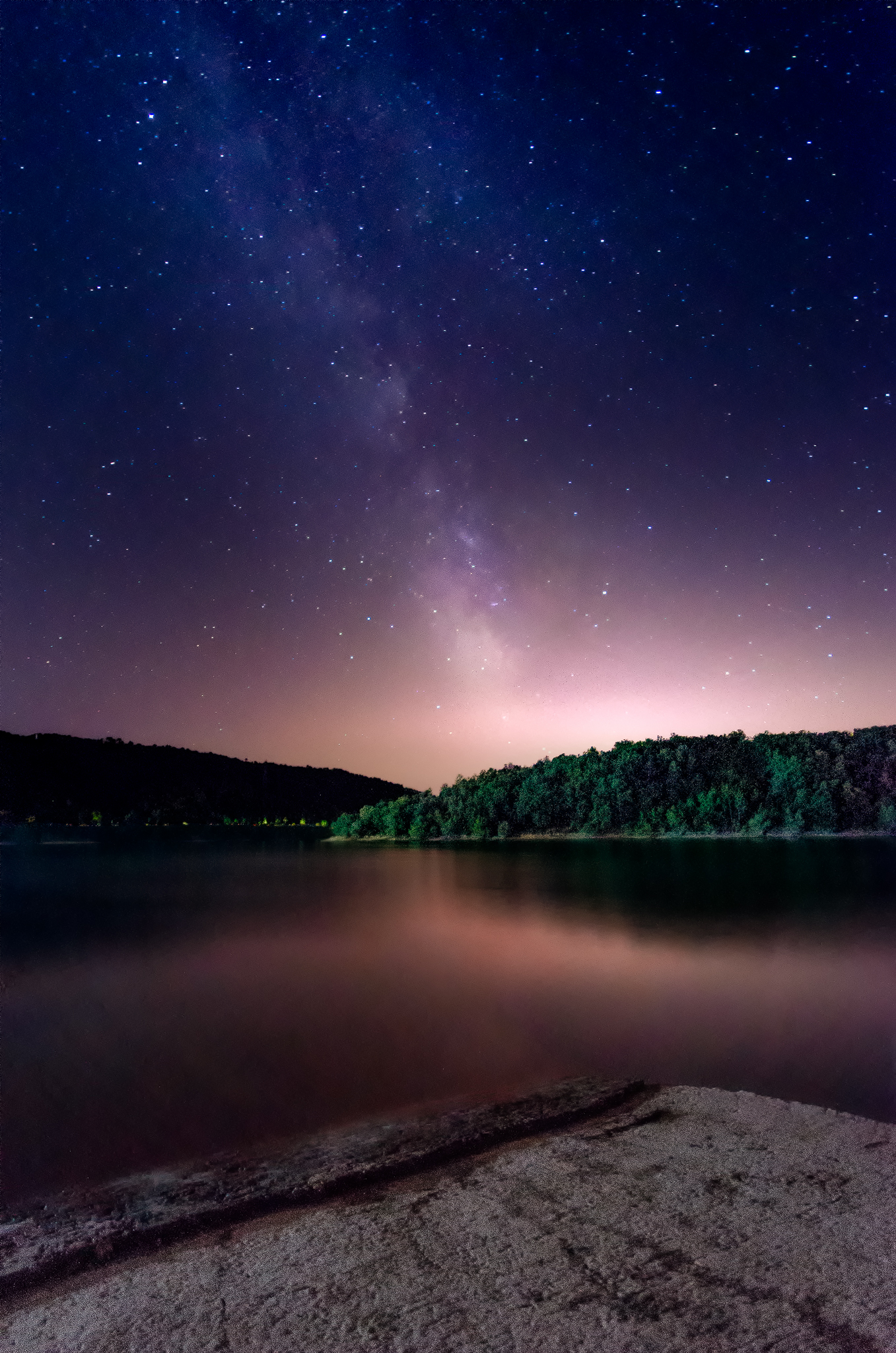 Milky Way over Lac de Saint-Cassien